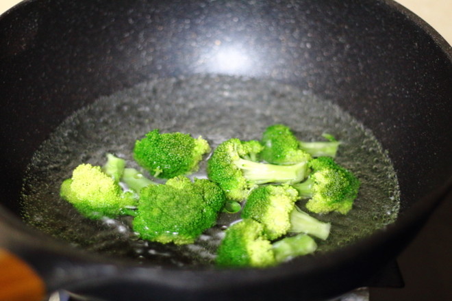 Broccoli Love Rice Ball recipe
