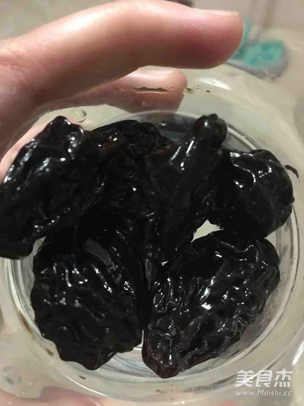 Lazy Prune Water recipe