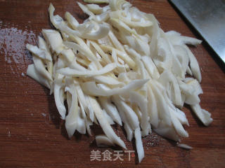 Stir-fried Yuba with Black Fungus and Bamboo Shoots recipe