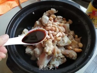 Braised Pig's Trotters with Fermented Bean Curd and Peanuts recipe