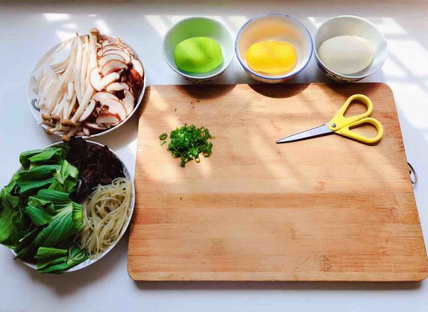 Three-color Mushroom Soup ✂️ Scissors Noodles recipe