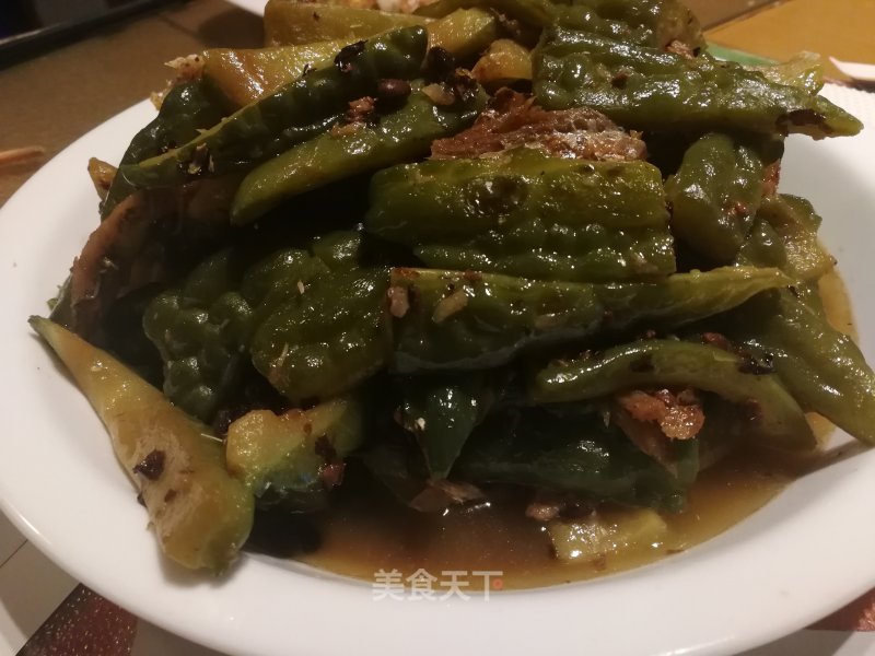 Stir-fried Bitter Gourd with Dace in Black Bean Sauce recipe