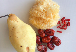 Sydney White Fungus Soup with Rock Sugar recipe