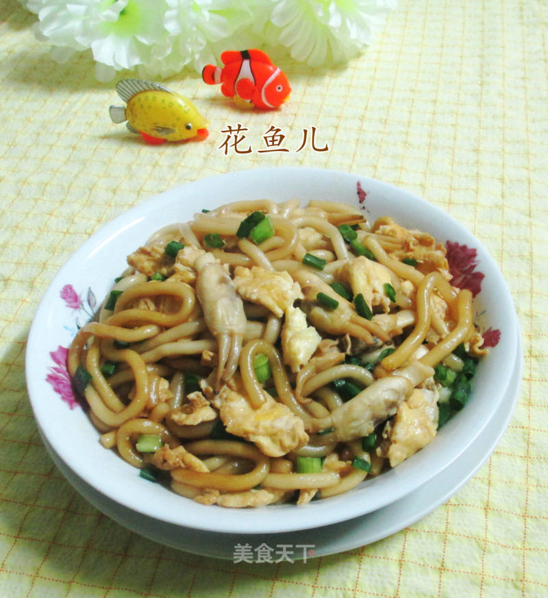 Fried Potato Vermicelli with Egg Clams recipe