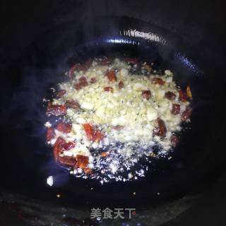 Stir-fried Lettuce Leaves with Garlic recipe