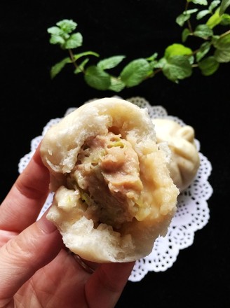 Cabbage and Meat Buns recipe
