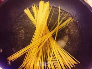 Tomato and Shrimp Pasta recipe