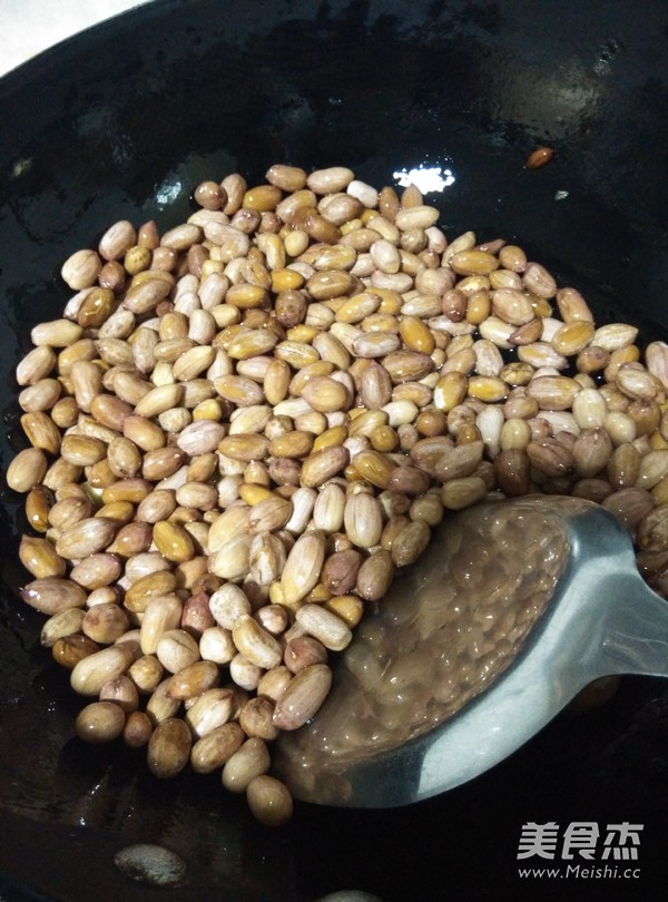 Spinach Mixed with Peanuts recipe