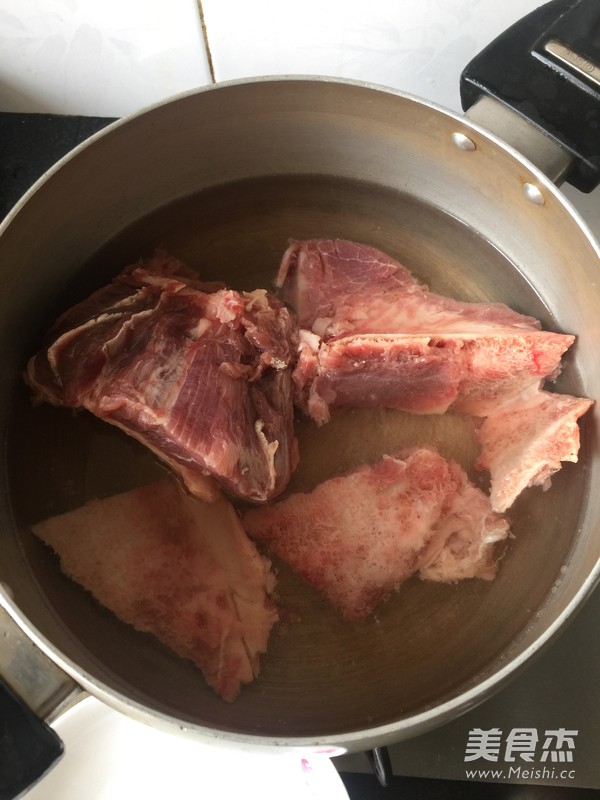 The Bowl of Bone Soup in My Memory recipe