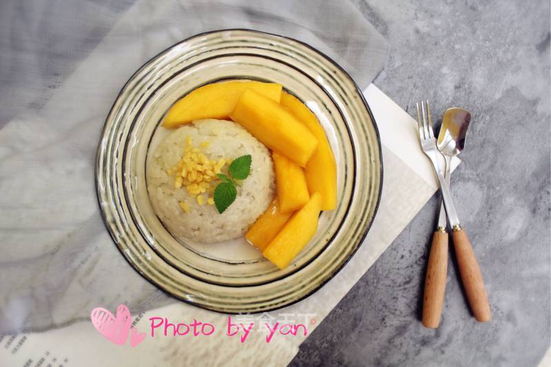 Mango Sticky Rice with Coconut Milk recipe