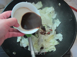 Shredded Cabbage with Black Soy Sauce recipe