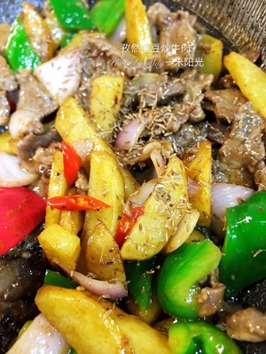 Fried Beef with Cumin Potatoes recipe