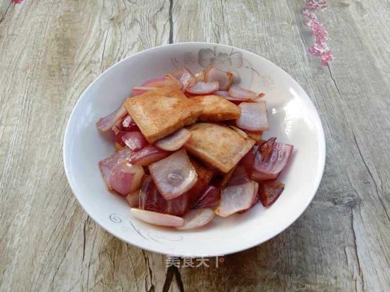 Fried Tofu with Onions recipe