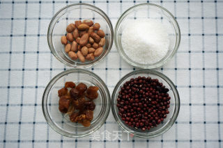 Longan Peanut Red Soy Milk recipe
