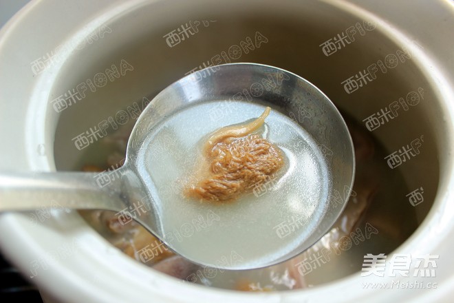 Hericium and Pork Belly Soup recipe