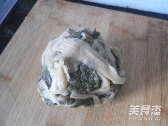 Dried Cabbage with Bean Curd Vermicelli recipe