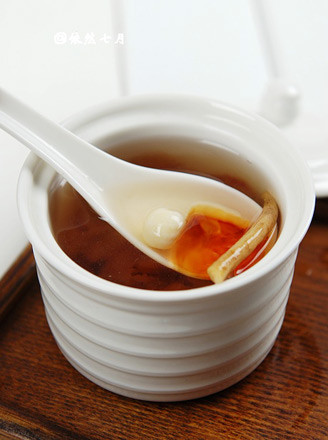 Stewed Peach Gum with American Ginseng and Lotus Seed recipe