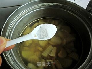 Pleurotus Eryngii and Radish Ribs in Clay Pot recipe