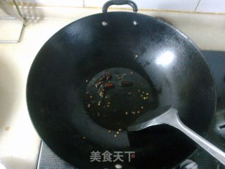 Yellow Dog Drill Hole (stir-fried Soybeans with Convolvulus Stem) recipe