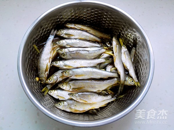 Fried Small Fish recipe