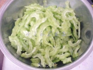 Stir-fried Bitter Gourd with Tempeh Pepper recipe