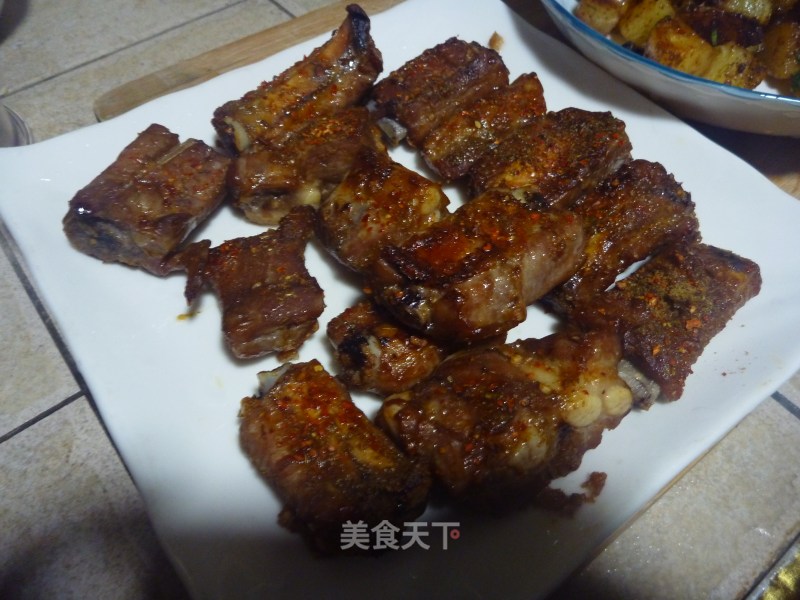 The Best Way to Die for Pork Ribs ~ Classic Garlic Pork Ribs ~ Spicy Roasted Potatoes recipe