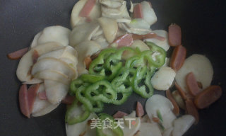 Stir-fried Sausages with Pleurotus Eryngii——eat Well by Yourself recipe