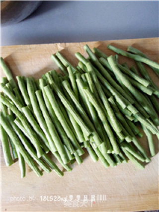 Cowpeas with Sesame Sauce recipe