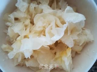 Beauty and Beauty-red Jujube and White Fungus Soup recipe