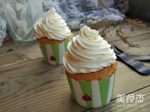 Cream Cake Cup recipe