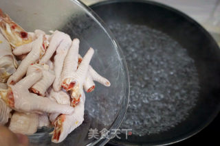 Dai Flavor Lemon Soaked Chicken Feet recipe