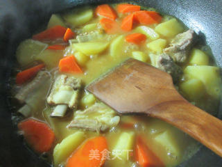 Curry Ribs with Carrots and Potatoes recipe
