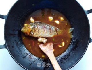 Braised River Crucian recipe