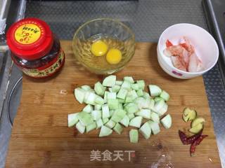 Fish Fragrant Loofah Shrimp and Egg recipe
