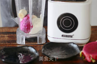 I Like The Dragon Fruit Banana Yogurt recipe