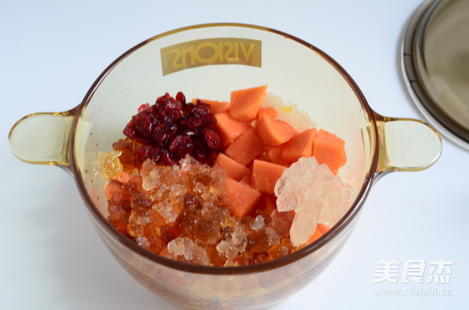 Papaya Peach Gum Tremella Syrup recipe