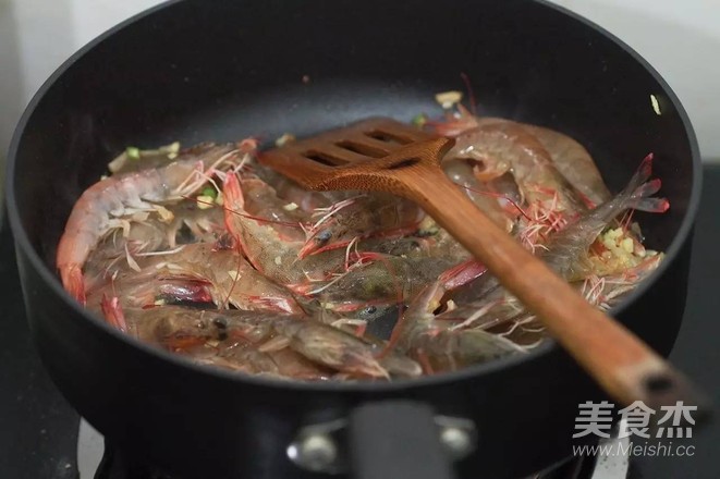Hokkien Cuisine-braised Shacha Shrimp in Oil recipe