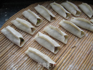 Pork and Scallion Pot Stickers recipe