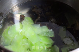 Green Bamboo Shoots Mixed with Fungus recipe