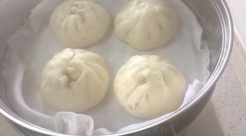 Homemade Steamed Buns with Fresh Meat, Tender and Juicy, Full of Meaty Flavor recipe