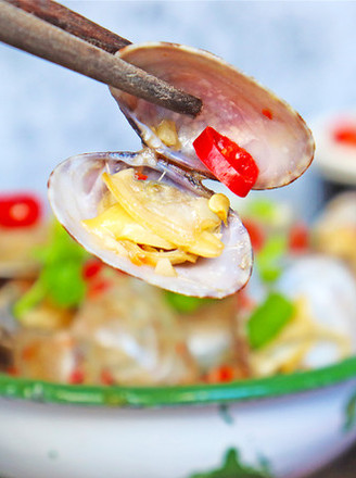 Wine Steamed Clams recipe