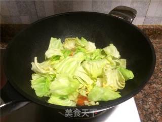 Stir-fried Cabbage with Tomato and Bean Sprouts recipe