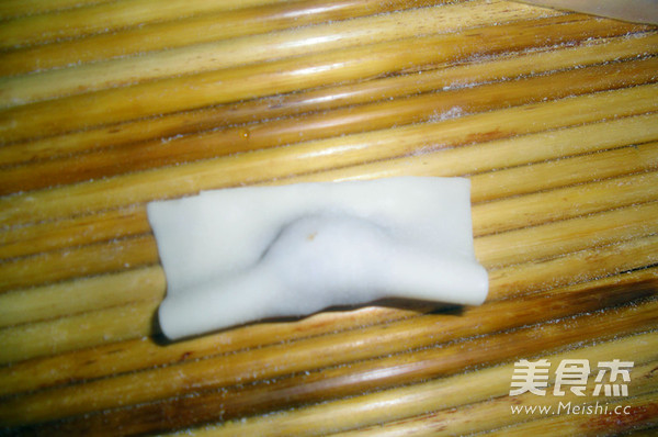 Auspicious Preserved Egg and Meat Wonton recipe