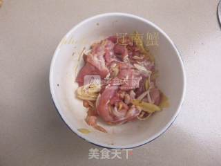 Chayote Stir-fried Pork recipe