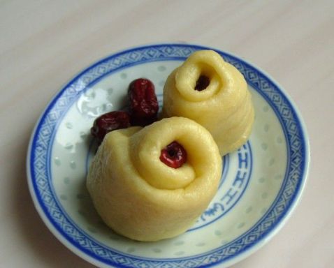 Jujube Pumpkin Rose Roll recipe