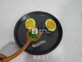 Baked Eggs with Avocado recipe