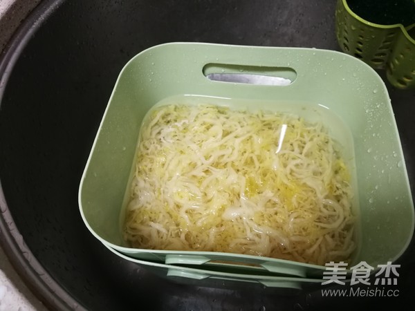 Braised Pork Belly with Sauerkraut recipe