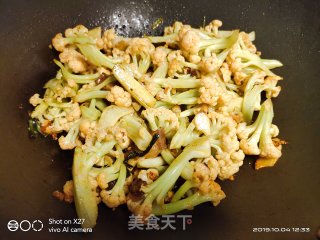 Stir-fried Organic Cauliflower with Pork Belly in Griddle recipe