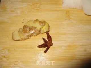 Stewed Bones with Radish recipe