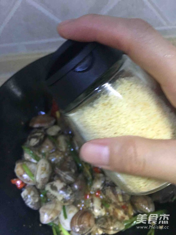 Spicy Fried Clams recipe